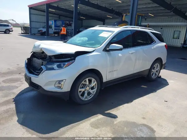 2GNAXTEX9J6220339 2018 CHEVROLET EQUINOX - Image 2