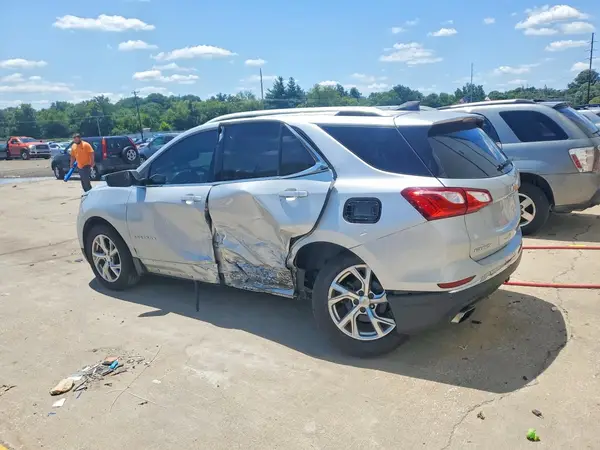 2GNAXTEX9J6310395 2018 CHEVROLET EQUINOX - Image 2