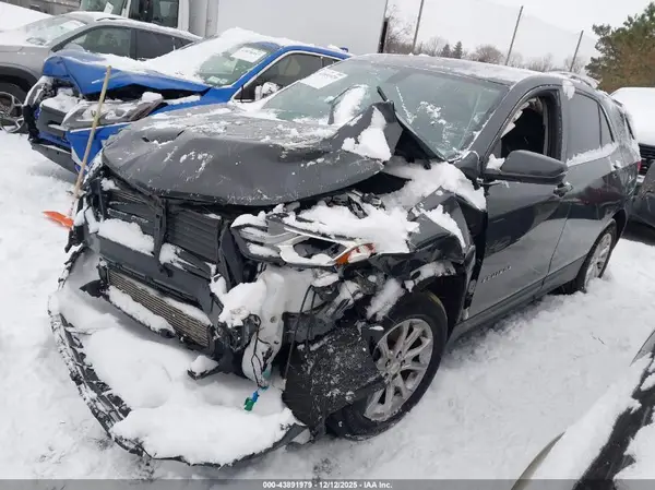 2GNAXUEV0K6161588 2019 CHEVROLET EQUINOX - Image 2