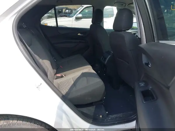 2GNAXUEV0K6263781 2019 CHEVROLET EQUINOX - Image 8