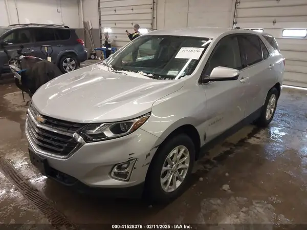 2GNAXUEV0K6279625 2019 CHEVROLET EQUINOX - Image 2