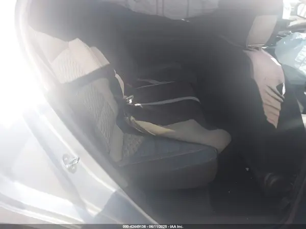 2GNAXUEV0K6304037 2019 CHEVROLET EQUINOX - Image 8