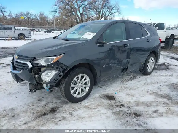 2GNAXUEV0L6100176 2020 CHEVROLET EQUINOX - Image 2