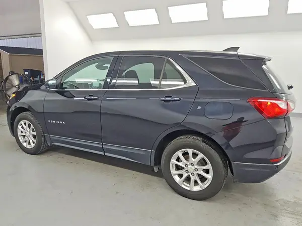 2GNAXUEV0L6135428 2020 CHEVROLET EQUINOX - Image 2