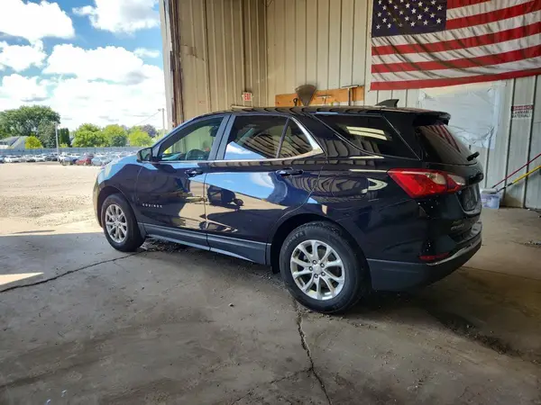 2GNAXUEV0M6102642 2021 CHEVROLET EQUINOX - Image 2