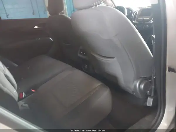 2GNAXUEV0M6104102 2021 CHEVROLET EQUINOX - Image 8