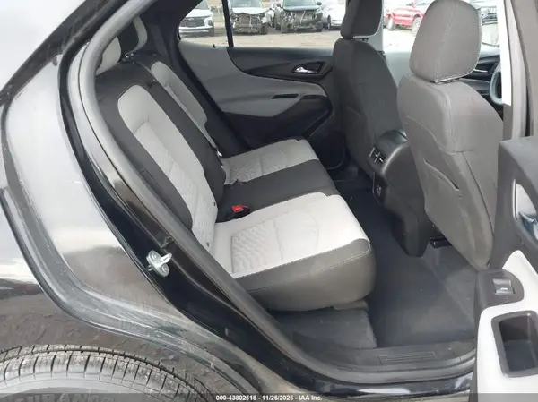 2GNAXUEV0M6148200 2021 CHEVROLET EQUINOX - Image 8