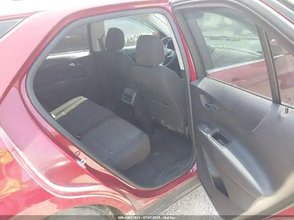 2GNAXUEV0M6154000 2021 CHEVROLET EQUINOX - Image 8