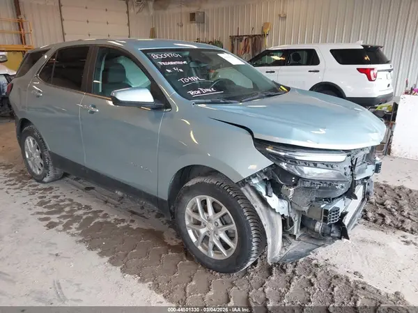 2GNAXUEV0N6112055 2022 CHEVROLET EQUINOX - Image 1
