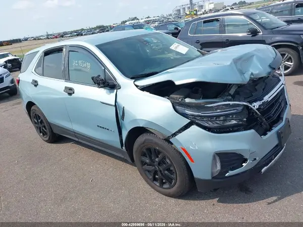 2GNAXUEV0N6135206 2022 CHEVROLET EQUINOX - Image 1