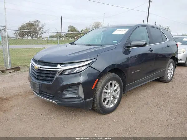 2GNAXUEV0N6135562 2022 CHEVROLET EQUINOX - Image 2