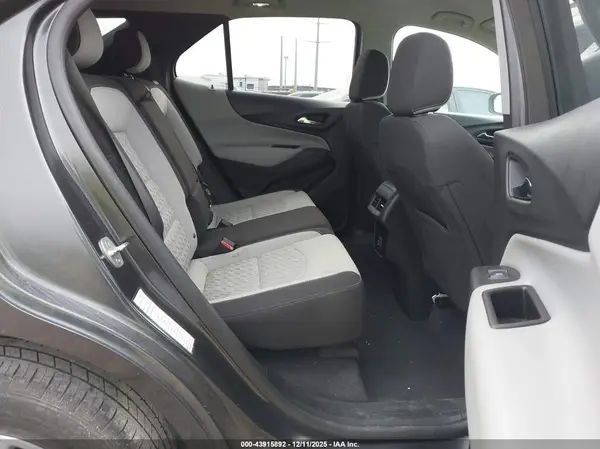 2GNAXUEV0N6135562 2022 CHEVROLET EQUINOX - Image 8