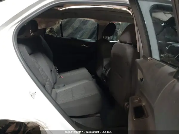 2GNAXUEV1K6123397 2019 CHEVROLET EQUINOX - Image 8