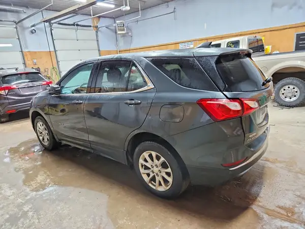 2GNAXUEV1K6238002 2019 CHEVROLET EQUINOX - Image 2