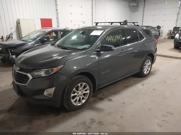 2GNAXUEV1K6271050 2019 CHEVROLET EQUINOX - Image 2