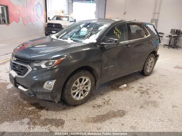 2GNAXUEV1L6144834 2020 CHEVROLET EQUINOX - Image 2