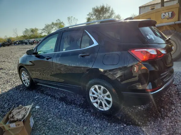 2GNAXUEV1L6170057 2020 CHEVROLET EQUINOX - Image 2