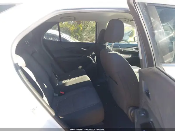 2GNAXUEV1M6104710 2021 CHEVROLET EQUINOX - Image 8