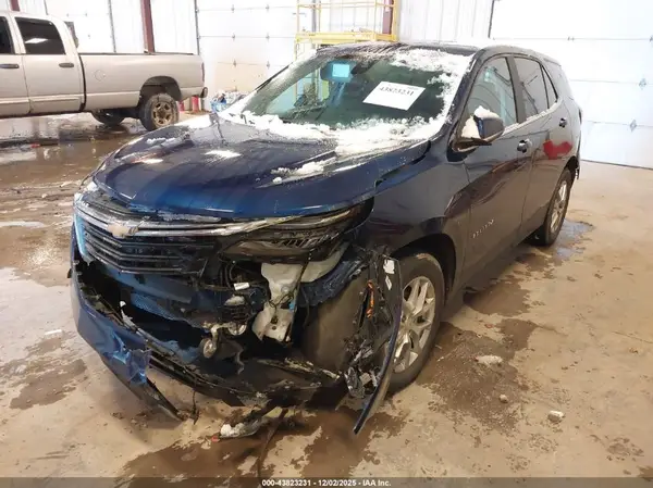2GNAXUEV1N6108161 2022 CHEVROLET EQUINOX - Image 2