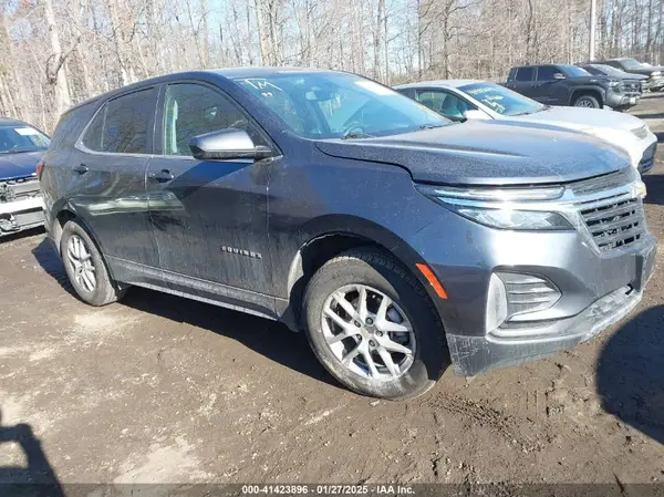 2GNAXUEV1N6134744 2022 CHEVROLET EQUINOX - Image 1