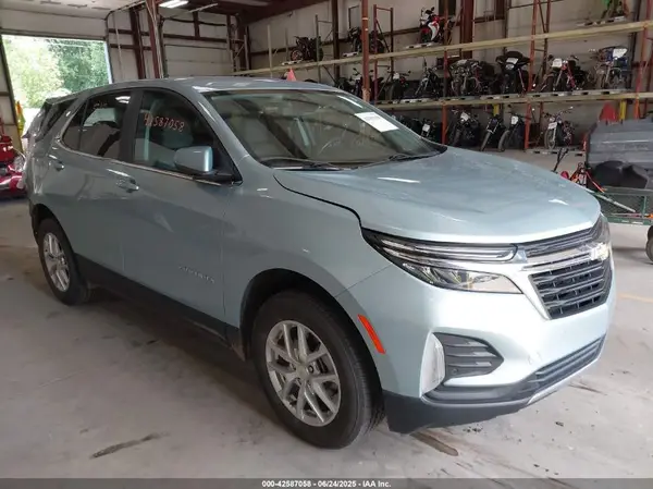 2GNAXUEV1N6141239 2022 CHEVROLET EQUINOX - Image 1