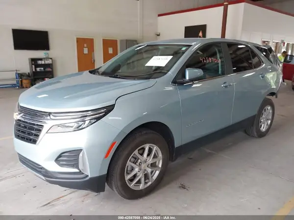 2GNAXUEV1N6141239 2022 CHEVROLET EQUINOX - Image 2