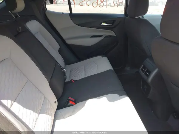 2GNAXUEV2K6101683 2019 CHEVROLET EQUINOX - Image 8