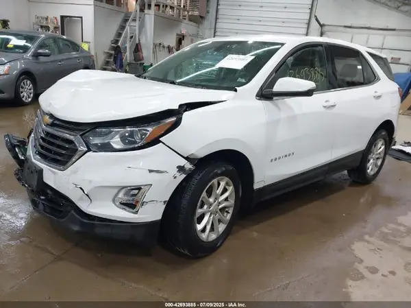 2GNAXUEV2K6126051 2019 CHEVROLET EQUINOX - Image 2
