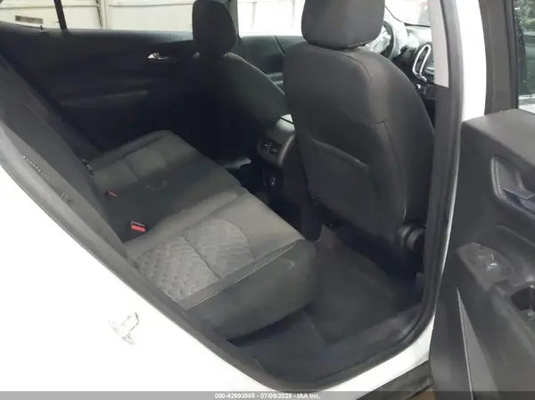 2GNAXUEV2K6126051 2019 CHEVROLET EQUINOX - Image 8