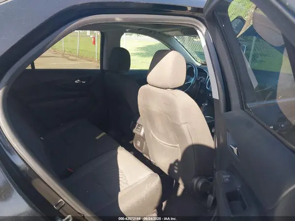 2GNAXUEV2K6151242 2019 CHEVROLET EQUINOX - Image 8