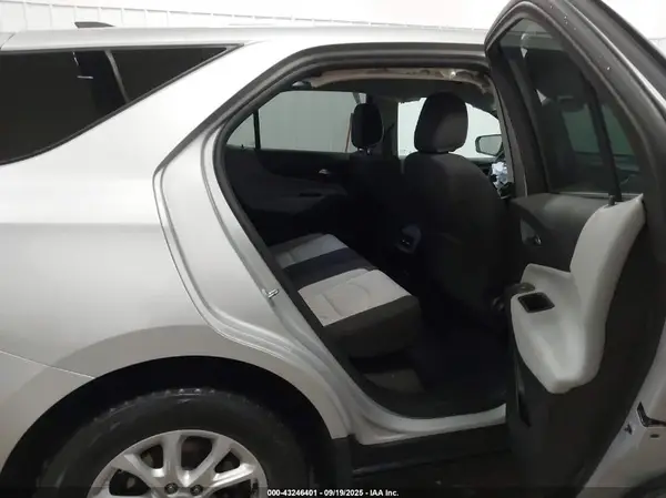 2GNAXUEV2K6167263 2019 CHEVROLET EQUINOX - Image 8
