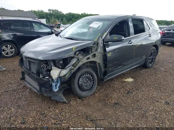 2GNAXUEV2K6170700 2019 CHEVROLET EQUINOX - Image 2
