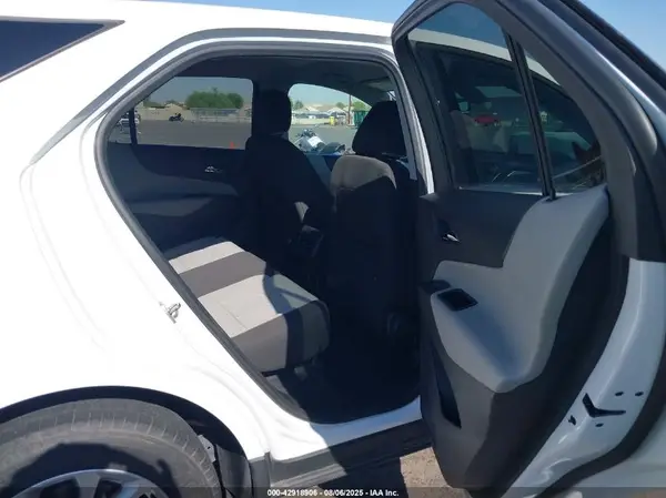2GNAXUEV2K6178747 2019 CHEVROLET EQUINOX - Image 8