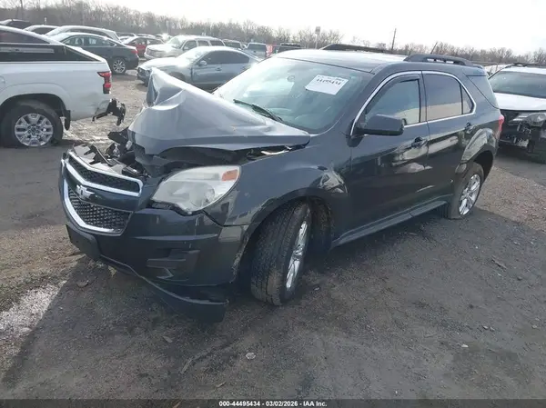 2GNAXUEV2K6204666 2019 CHEVROLET EQUINOX - Image 2