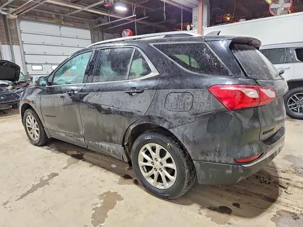 2GNAXUEV2K6225484 2019 CHEVROLET EQUINOX - Image 2