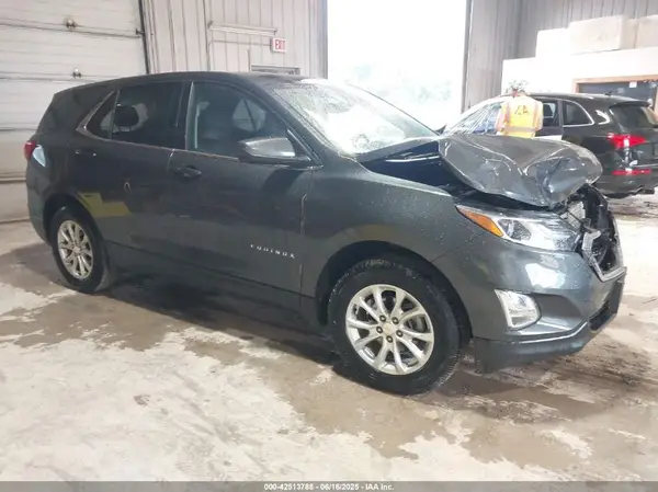 2GNAXUEV2L6252007 2020 CHEVROLET EQUINOX - Image 1