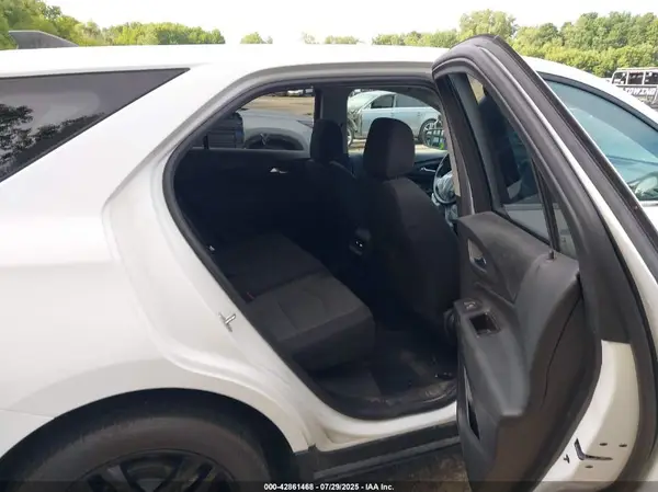 2GNAXUEV2M6142897 2021 CHEVROLET EQUINOX - Image 8