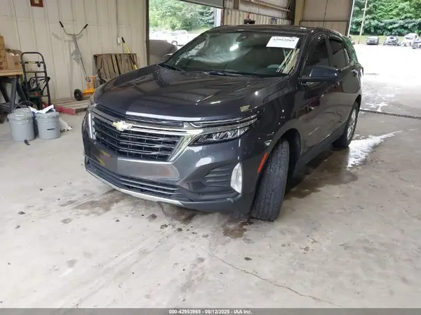 2GNAXUEV2N6115426 2022 CHEVROLET EQUINOX - Image 2
