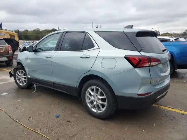 2GNAXUEV2N6131724 2022 CHEVROLET EQUINOX - Image 2