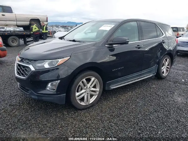 2GNAXUEV3K6106617 2019 CHEVROLET EQUINOX - Image 2