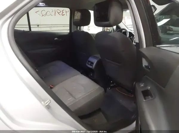 2GNAXUEV3K6147586 2019 CHEVROLET EQUINOX - Image 8
