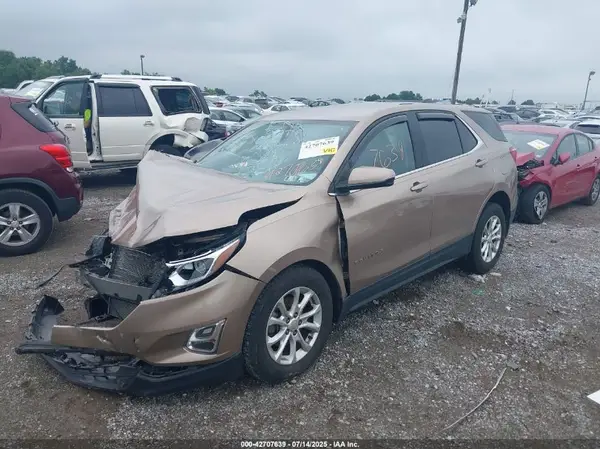 2GNAXUEV3K6165523 2019 CHEVROLET EQUINOX - Image 2