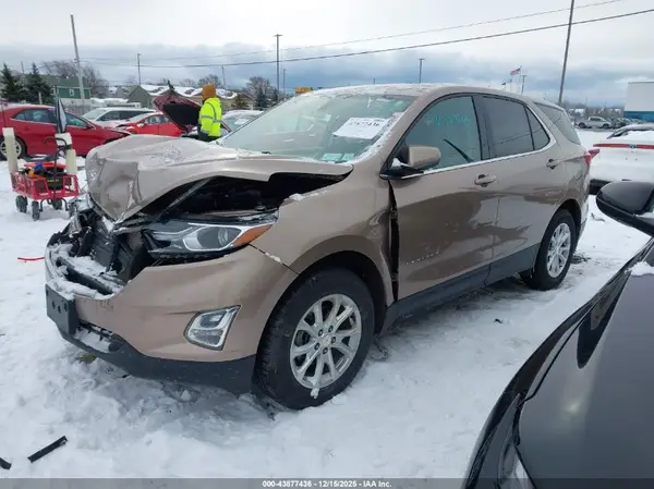 2GNAXUEV3K6167613 2019 CHEVROLET EQUINOX - Image 2
