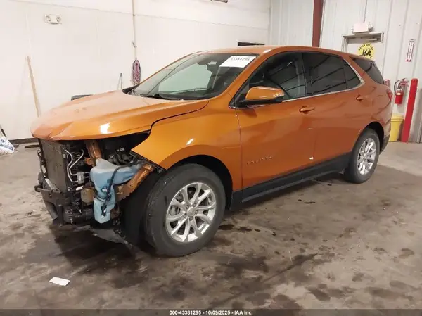 2GNAXUEV3K6171077 2019 CHEVROLET EQUINOX - Image 2