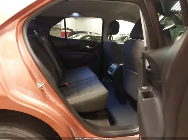 2GNAXUEV3K6171077 2019 CHEVROLET EQUINOX - Image 8