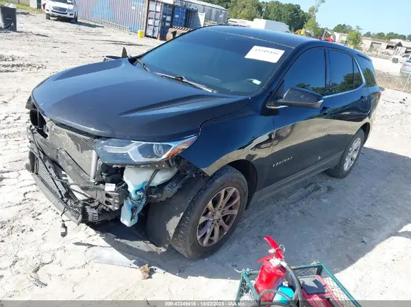 2GNAXUEV3K6183049 2019 CHEVROLET EQUINOX - Image 2