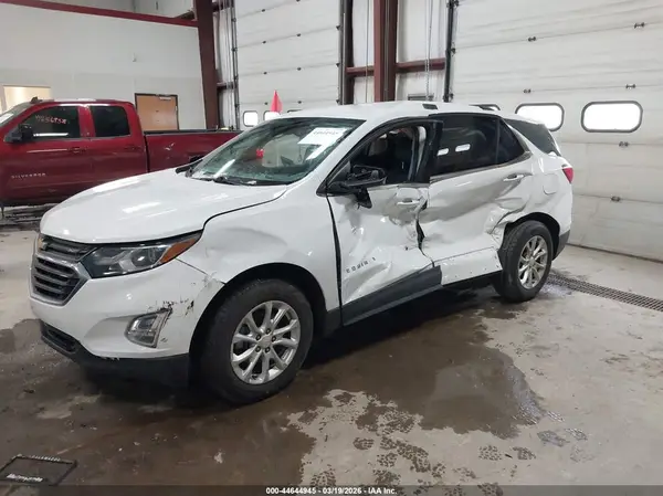 2GNAXUEV3K6185769 2019 CHEVROLET EQUINOX - Image 2
