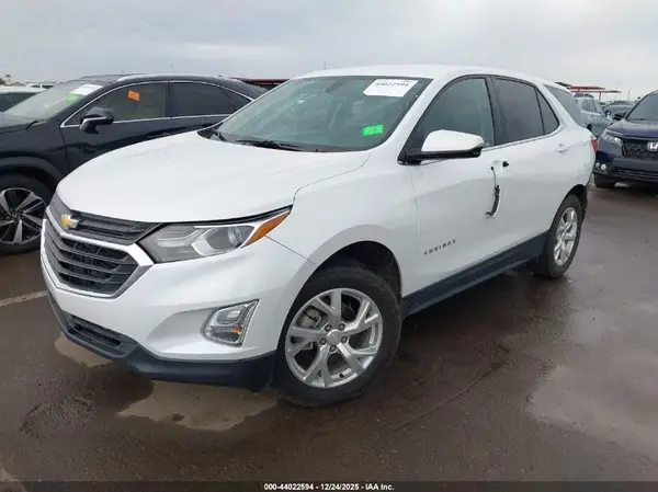 2GNAXUEV3K6196240 2019 CHEVROLET EQUINOX - Image 2