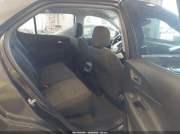 2GNAXUEV3K6205101 2019 CHEVROLET EQUINOX - Image 8