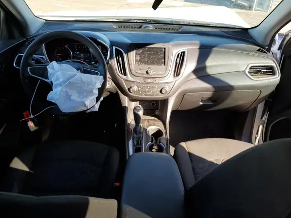 2GNAXUEV3K6215904 2019 CHEVROLET EQUINOX - Image 8